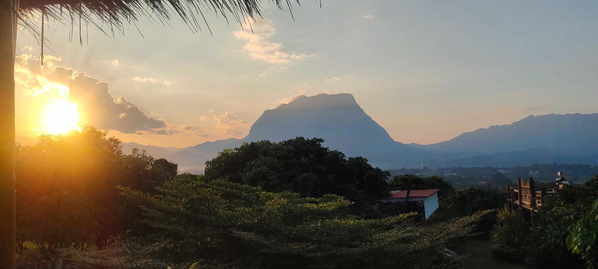 Baan 2 Dao Farmstay Chiang Dao Buitenkant foto