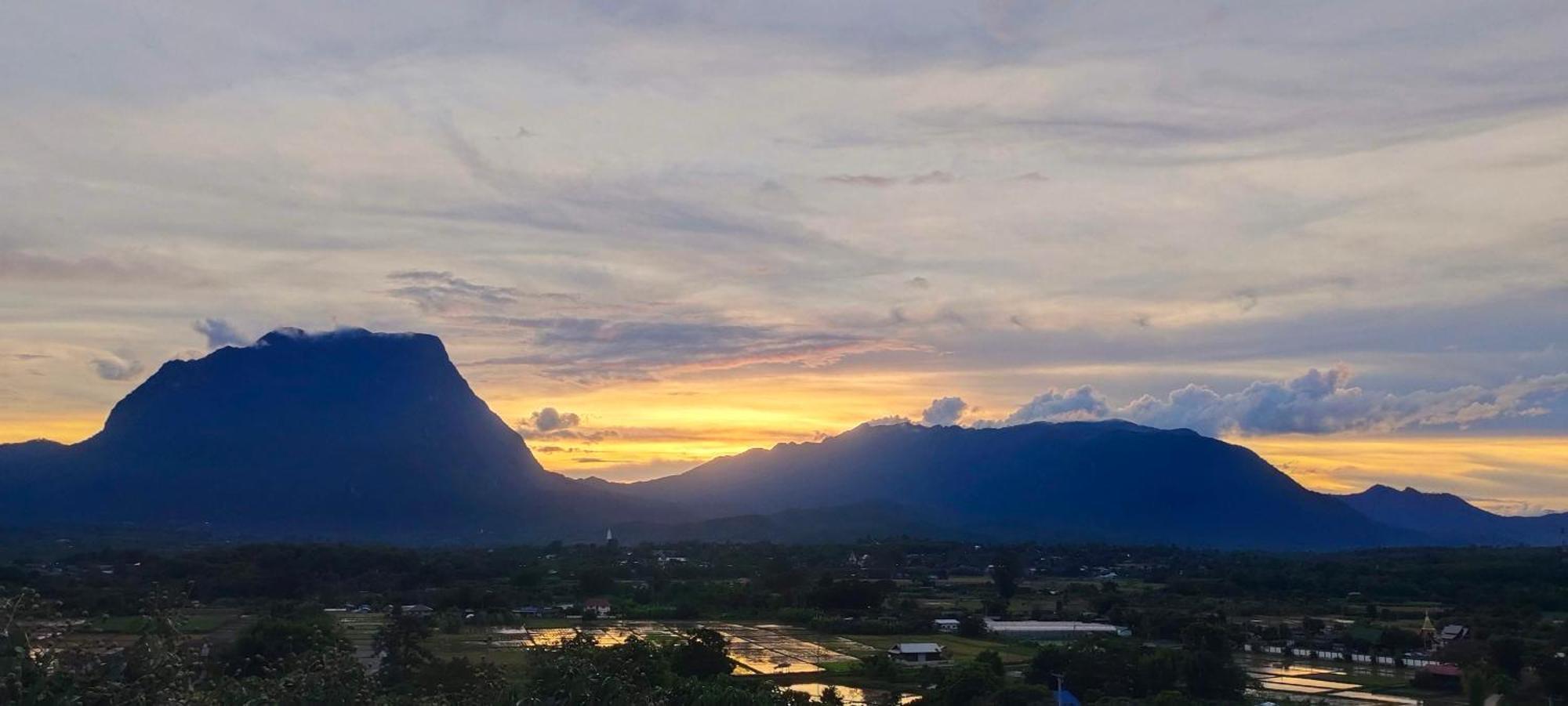 Baan 2 Dao Farmstay Chiang Dao Buitenkant foto