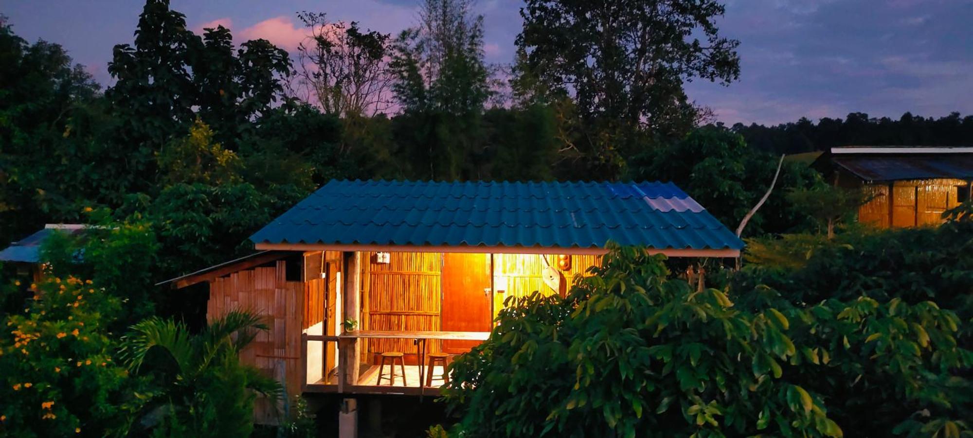 Baan 2 Dao Farmstay Chiang Dao Buitenkant foto